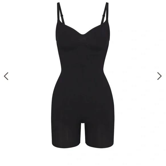 NWT Skims mid thigh bodysuit - Picture 2 of 3